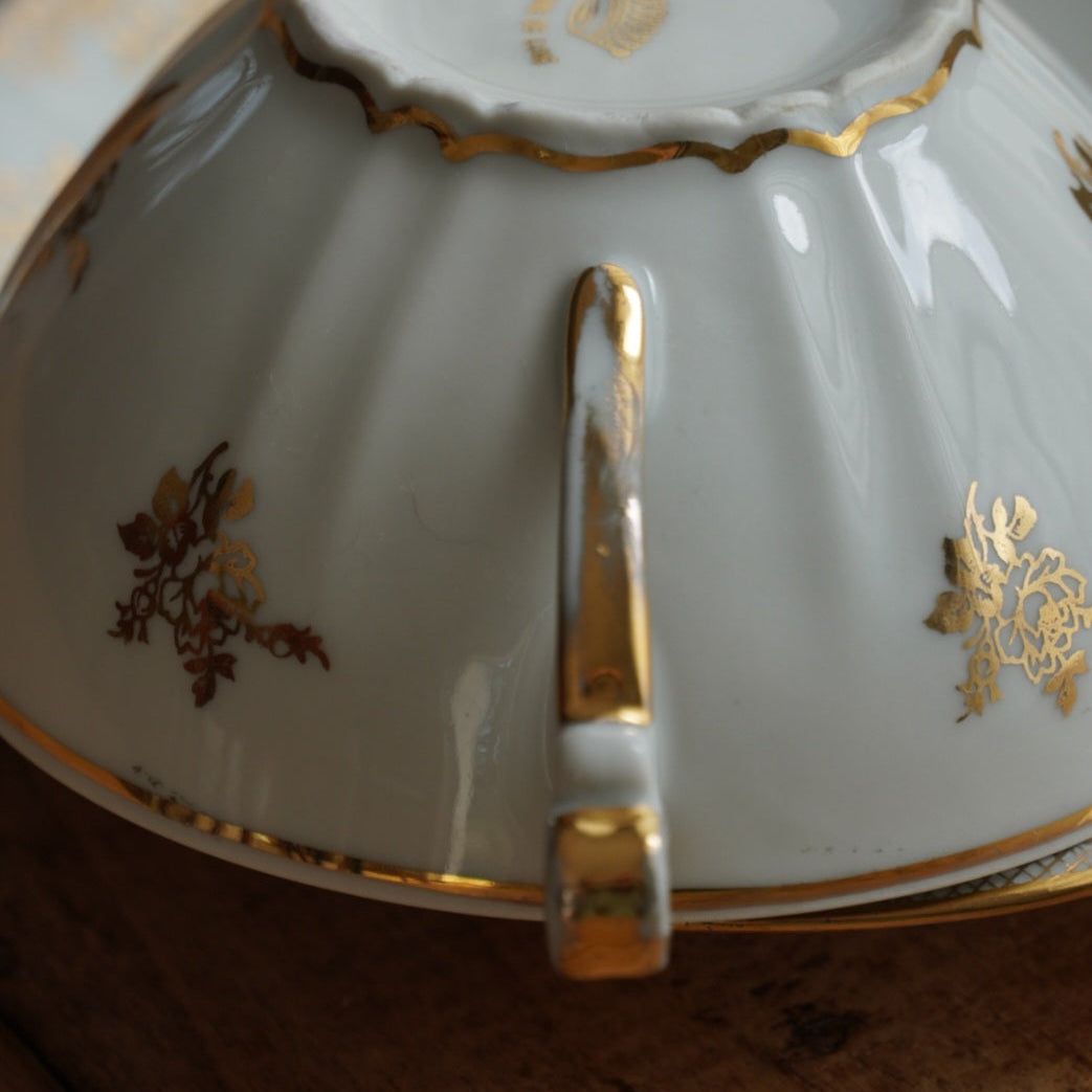 Tête-à-tête de tasses "Elielle" en porcelaine de luxe fleurie et dorée avec oiseaux