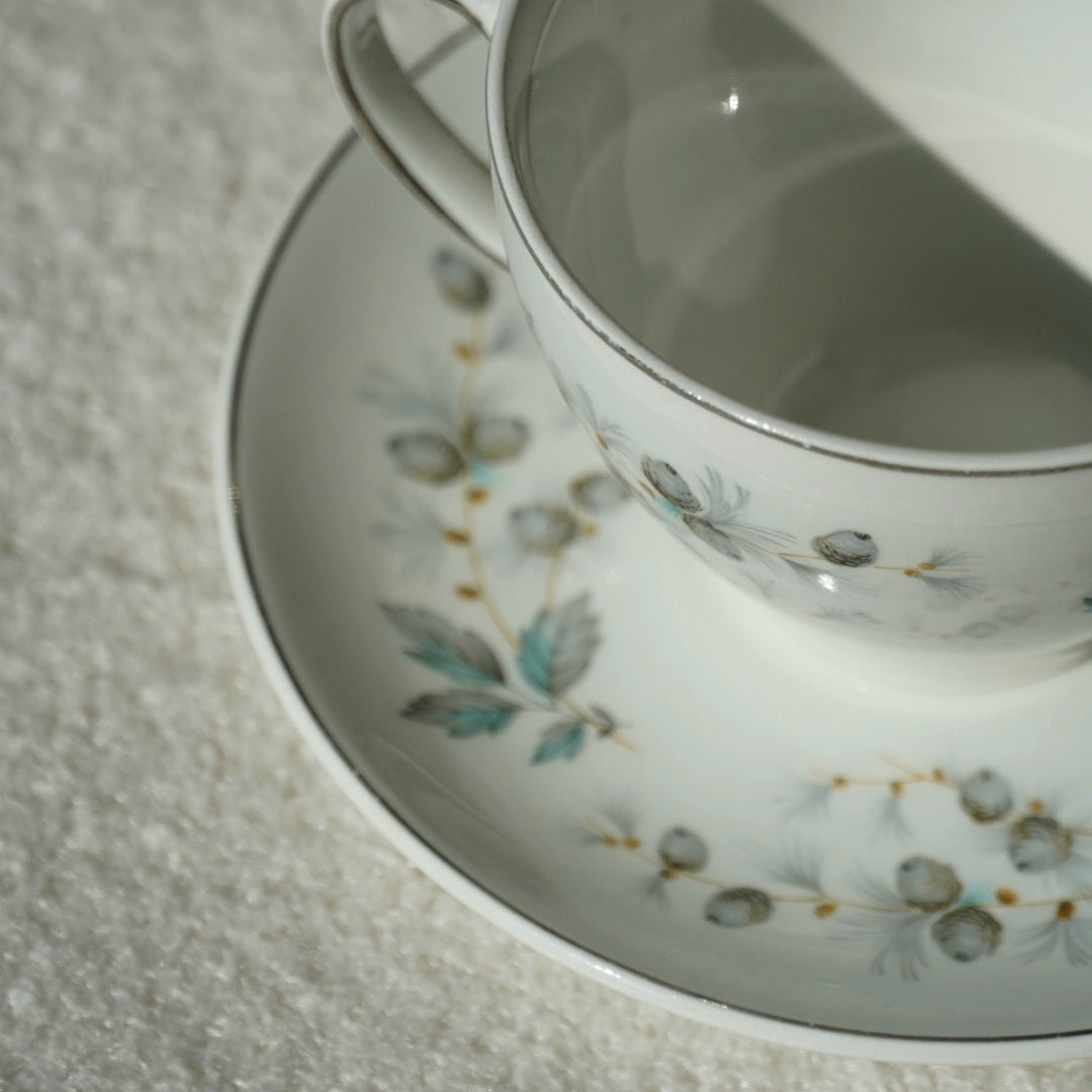 Tasse "Suzette" en porcelaine anglaise aux motifs d'automne