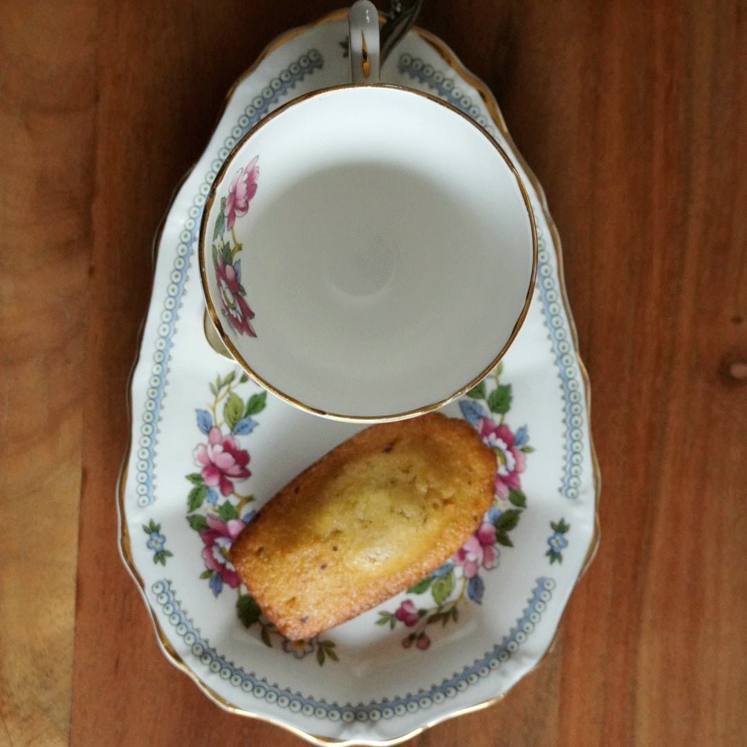 Tasse "Guillemette" en porcelaine anglaise Duchess modèle Nanking