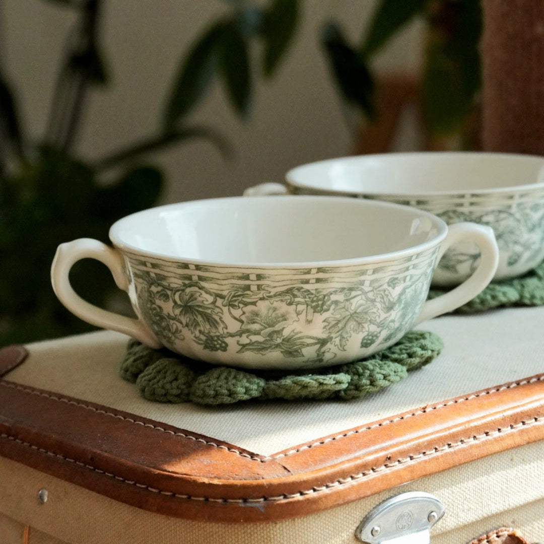 Tête à tête "Isabel" de tasses à deux anses en céramique anglaise