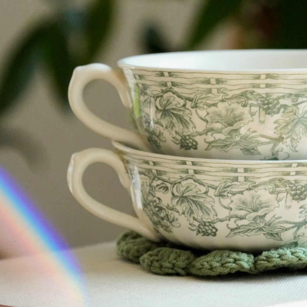 Tête à tête "Isabel" de tasses à deux anses en céramique anglaise