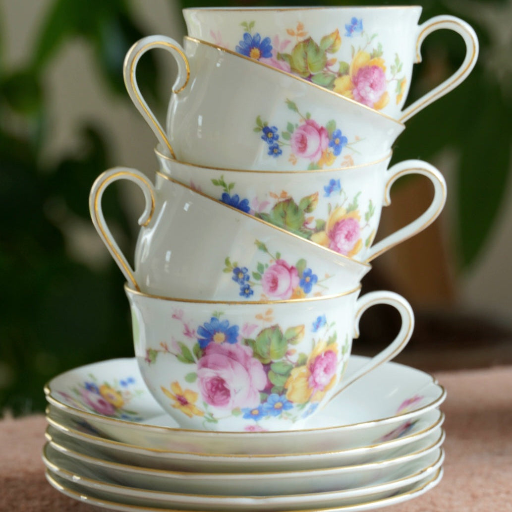 Tasses "Hortense" en porcelaine tchéque Epiag Czechoslovakia fleuries et dorées (lot de 5)