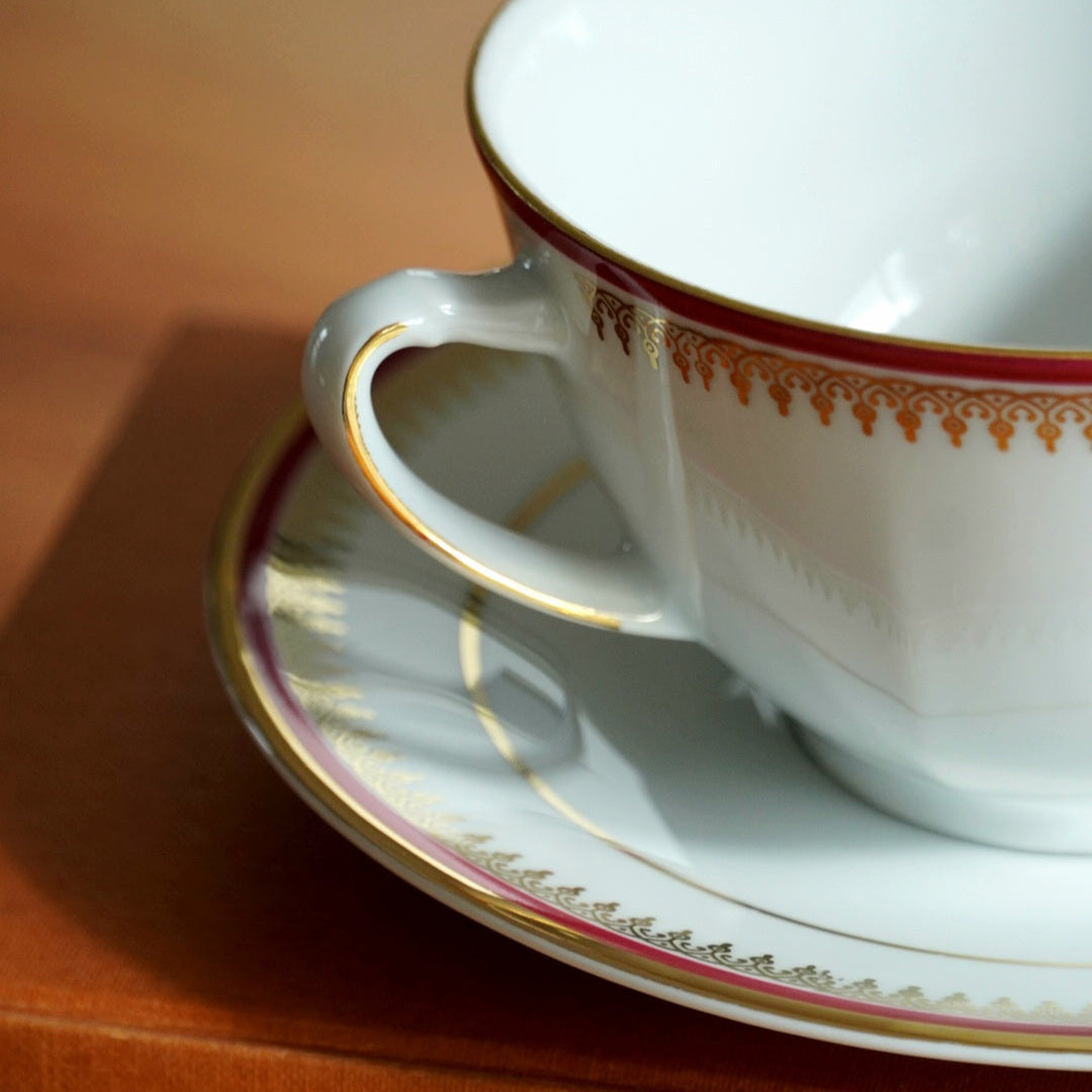 Grande tasse "Hedwig" en porcelaine allemande Winterling bavaria marktleuthen