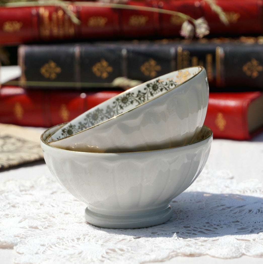 Tête à tête "Ignace" de petits bols en porcelaine de Limoges dorés