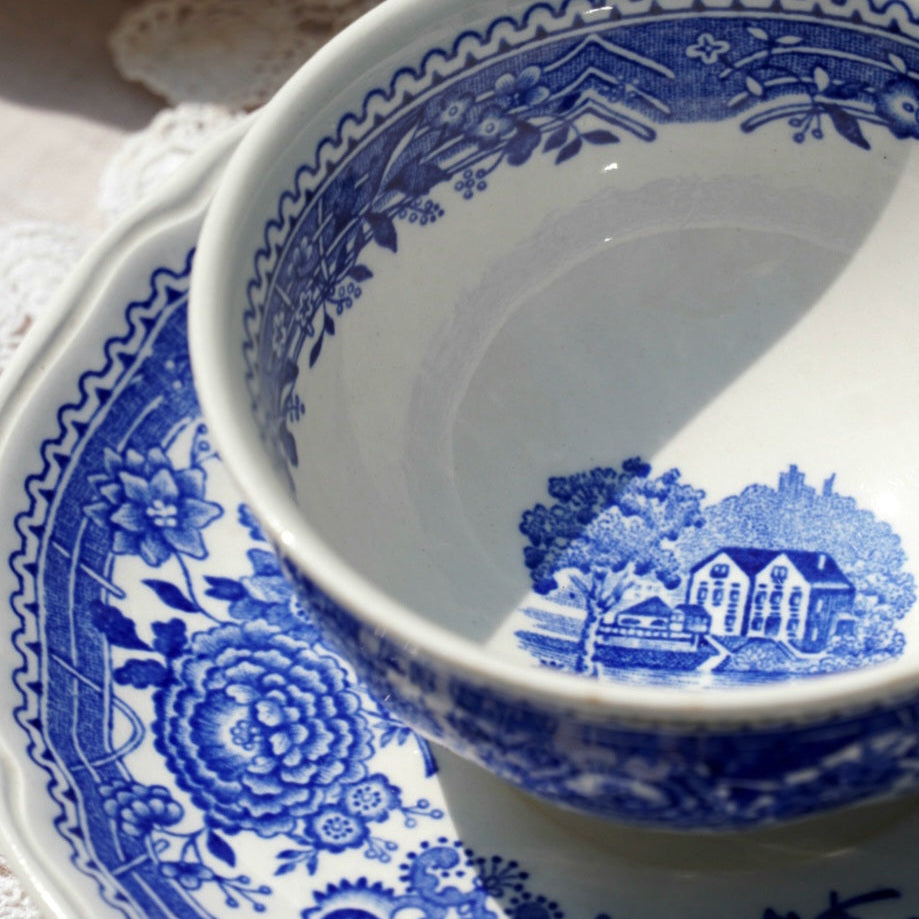 Tête à tête "Ida" de tasses en céramique allemande Villeroy & Boch