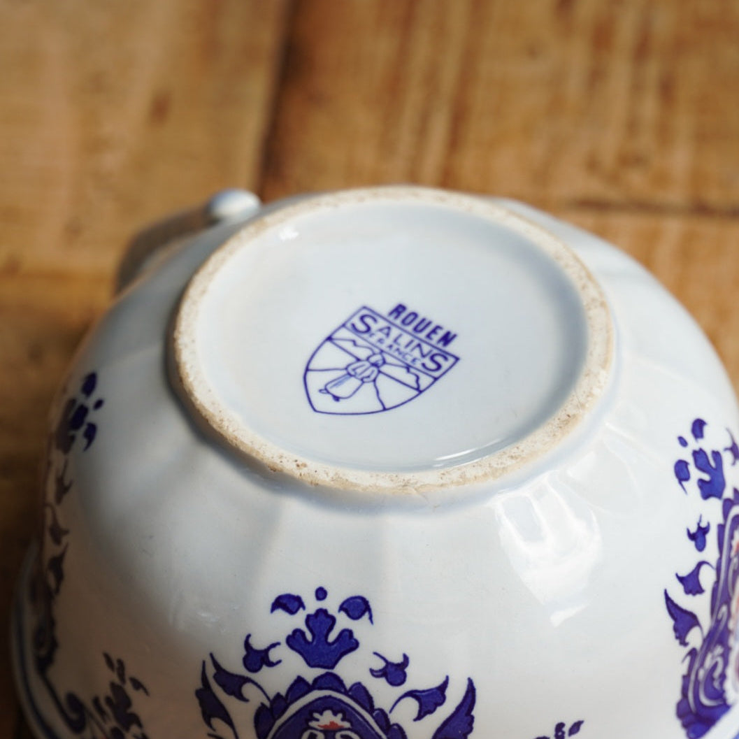 Tête-à-tête de tasses "Edilcie" en faïence de Salins-les-Bains aux motifs floraux bleus et rouges Salins modèle Rouen (lot de 2)