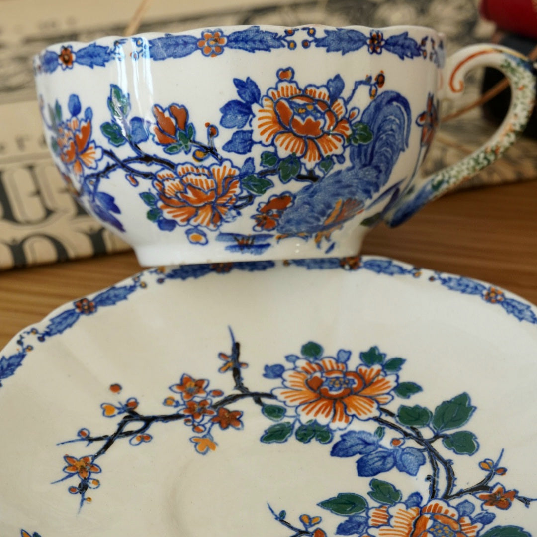Tasse "Ednée" en faïence de gien fleurie