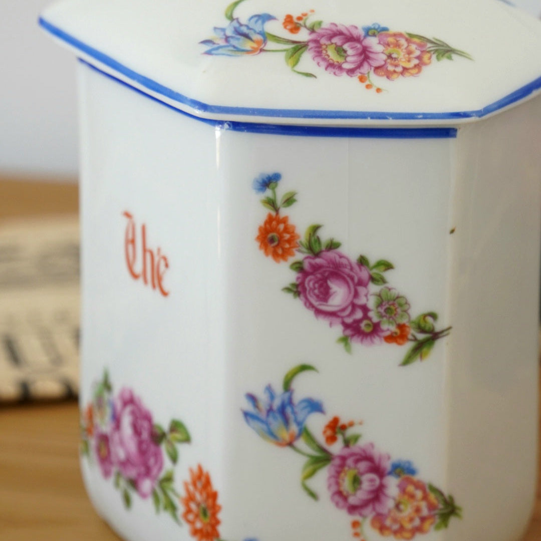 Boîte à thé "Parmélie" en porcelaine fleurie