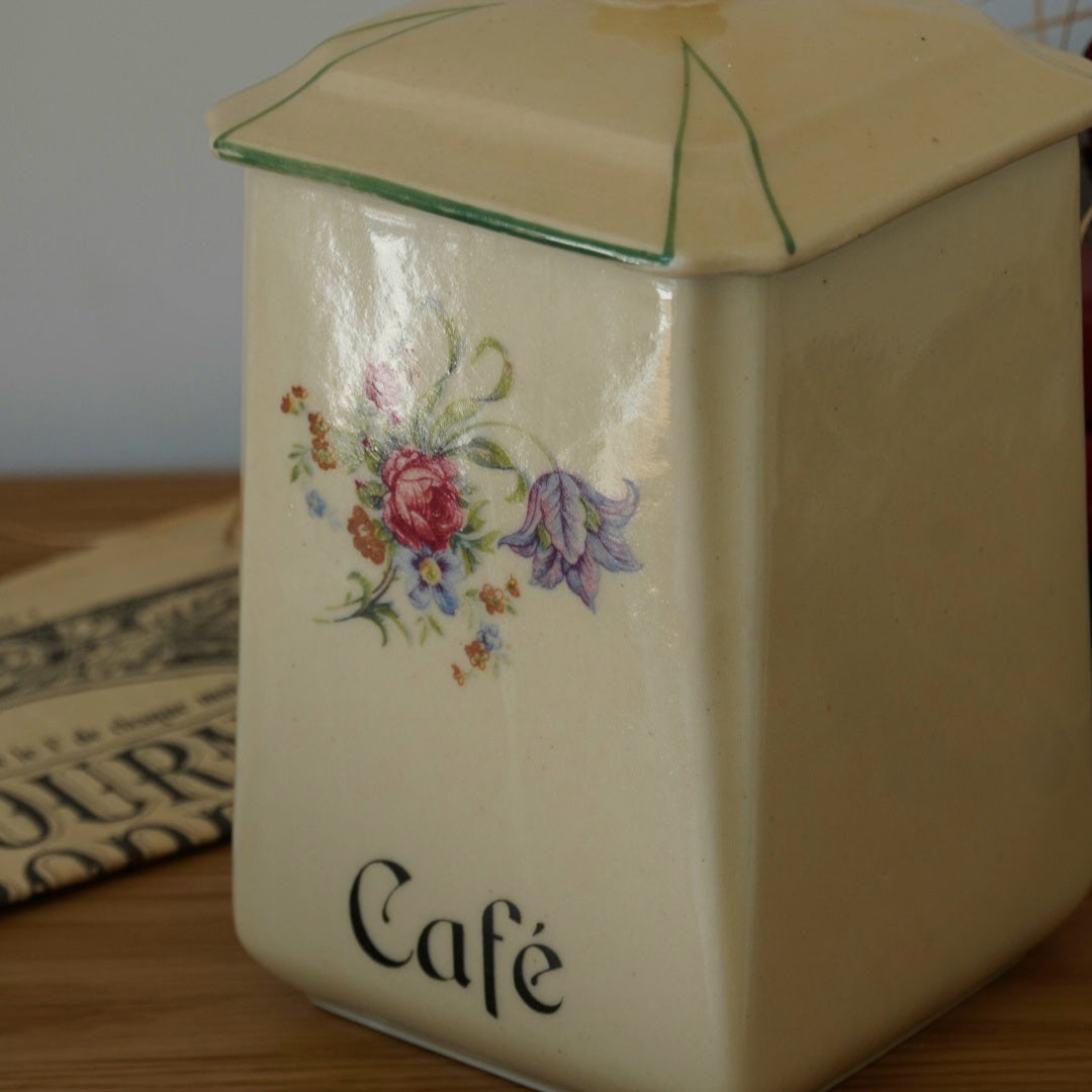 Pot à café "Naphile" en porcelaine fleurie