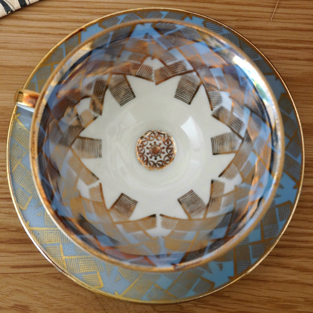 Tasse "Klara" en porcelaine bavaria dorée sur pied