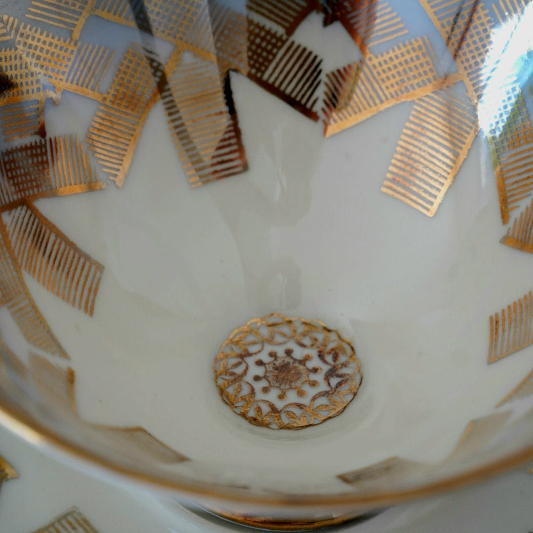 Tasse "Klara" en porcelaine bavaria dorée sur pied