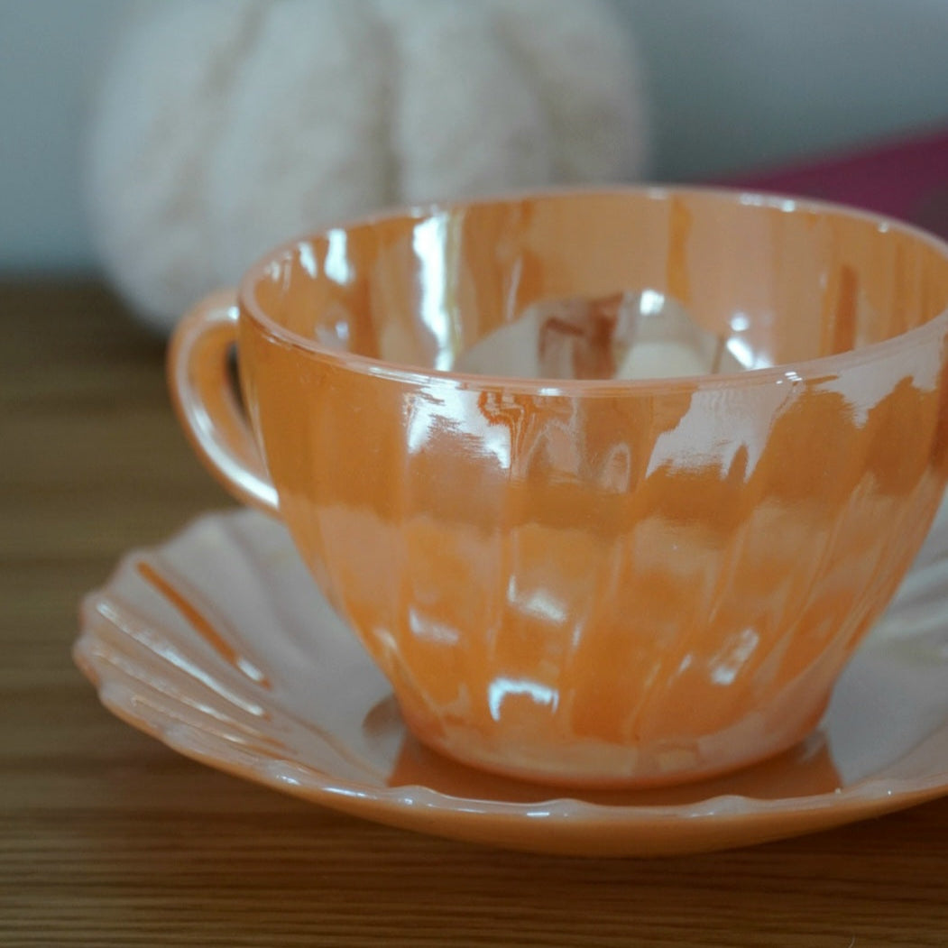 Tête à tête de tasses "Frida" en verre nacré signées Termocrisa des années 1960