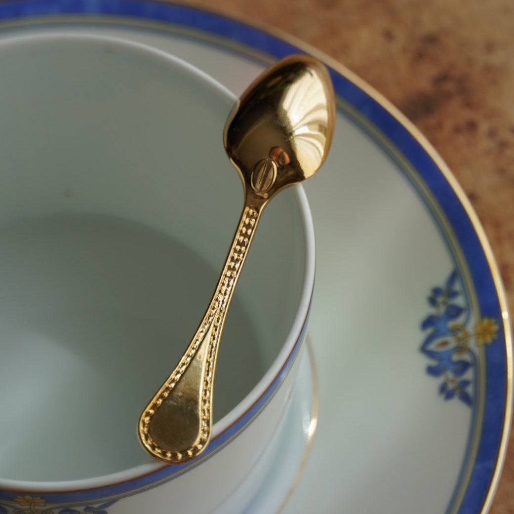 Petite cuillère "Calicia" à café en métal doré Nescafé