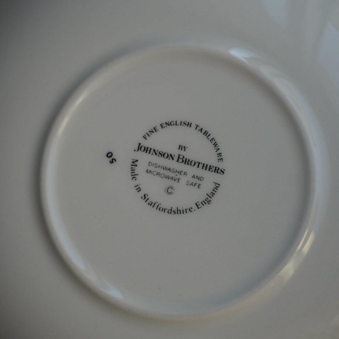 Grande tasse "Henrietta" en porcelaine anglaise en forme octogonale aux motifs floraux Johnson Brothers modèle Eternal Beau
