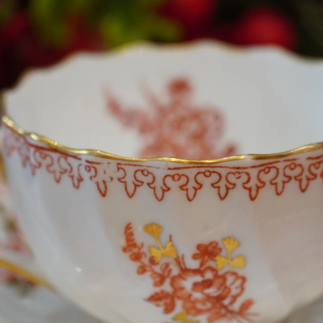 Case n°9 | Tasse à deux anses en porcelaine Burley & Co de Chicago Illinois (rare) & gâteau aux épices à l'orange confite Maison Toussaint