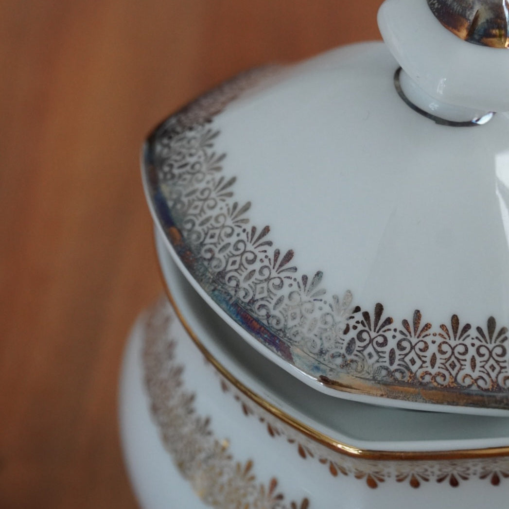 Service à thé ou à café "Lina" en porcelaine dorée allemande Winterling Marktleuthen Bavaria