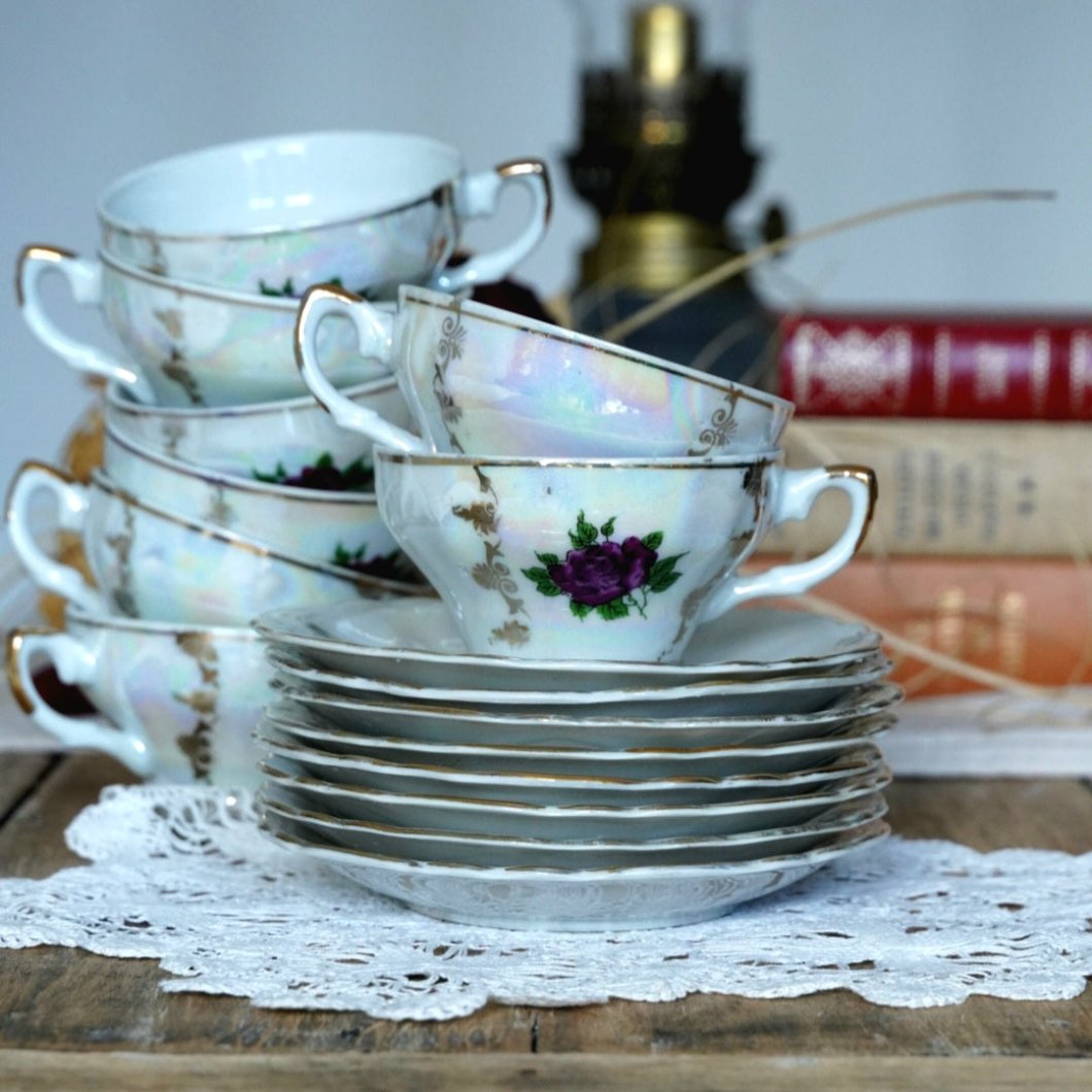 Service en porcelaine à thé ou à café italienne dorée et nacrée vintage