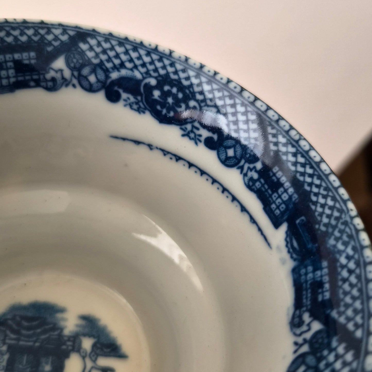 Service à thé "Robin" en porcelaine anglaise aux motifs bleutés et dorées