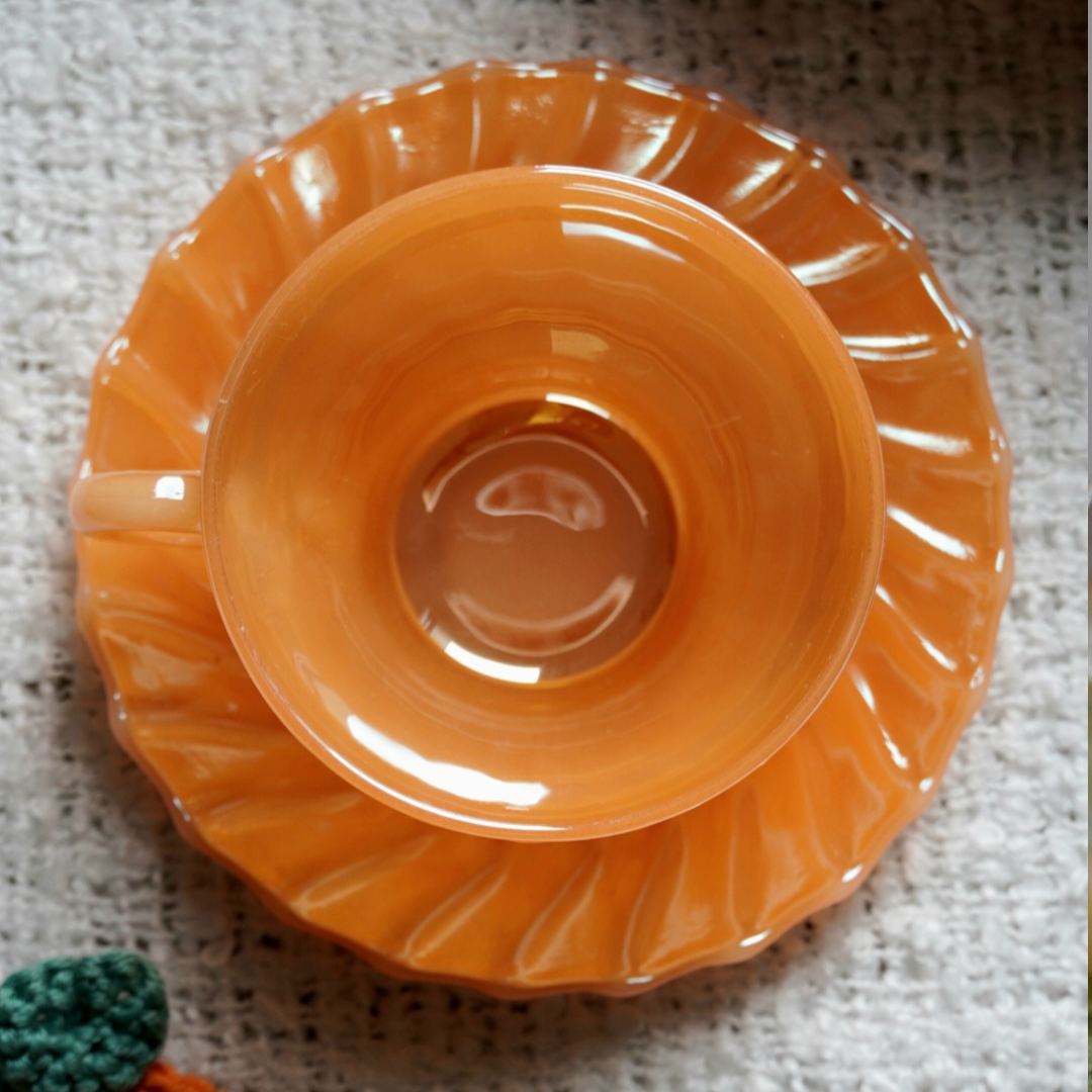 Tête à tête de tasses "Frida" en verre nacré signées Termocrisa des années 1960