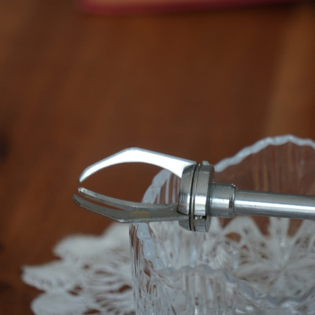 Pince à sucre "Patronille" en métal argenté 3 griffes SGDG