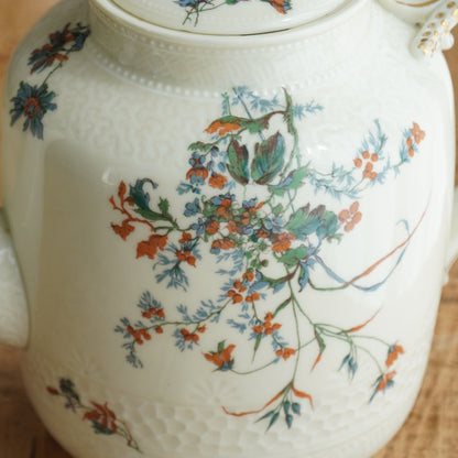Théière "Jolise" en porcelaine de Limoges décor japonisant, dorures et reliefs Haviland & Co (rare)