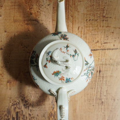 Théière "Jolise" en porcelaine de Limoges décor japonisant, dorures et reliefs Haviland & Co (rare)