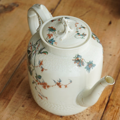 Théière "Jolise" en porcelaine de Limoges décor japonisant, dorures et reliefs Haviland & Co (rare)