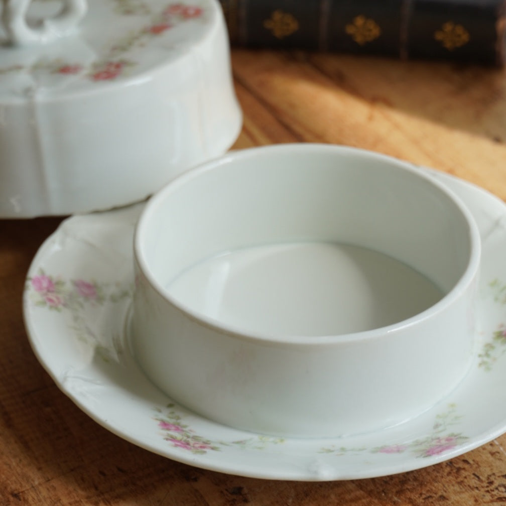 Beurrier "Haudibert" rond en porcelaine fleurie