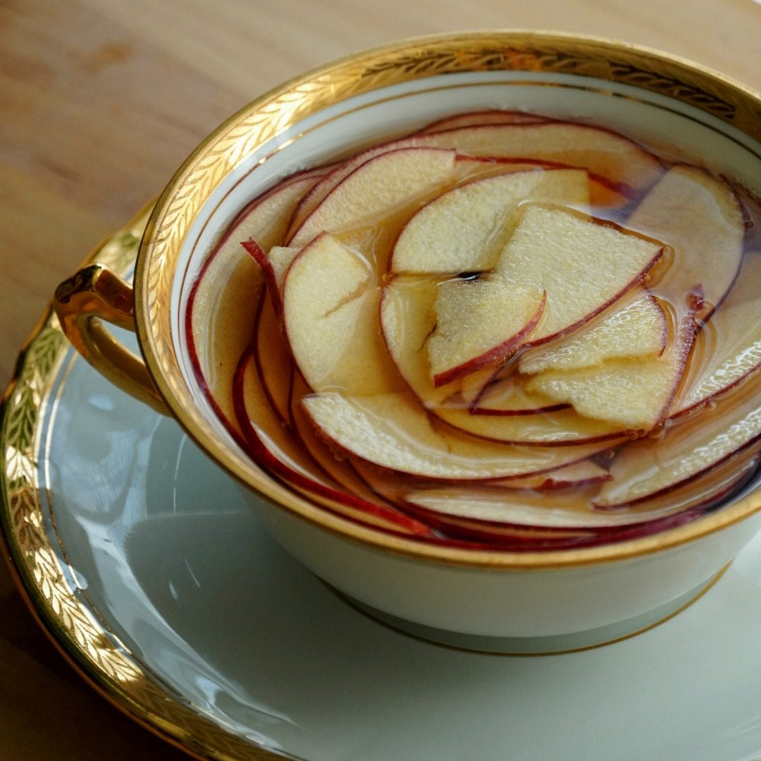 Tasse "Anastasie" trembleuse en porcelaine française