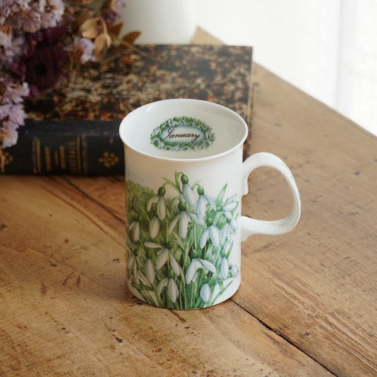 Mug "Snow" du mois de Janvier en porcelaine anglaise fleurie Dunoon