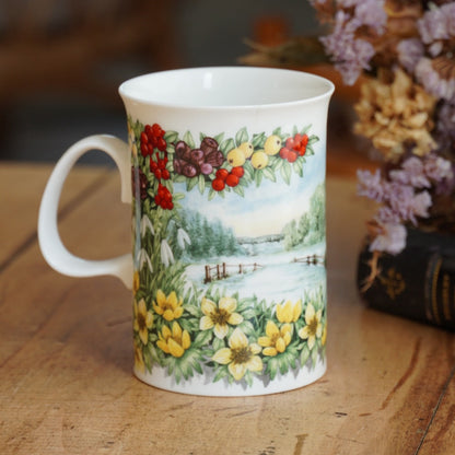 Mug "Snow" du mois de Janvier en porcelaine anglaise fleurie Dunoon