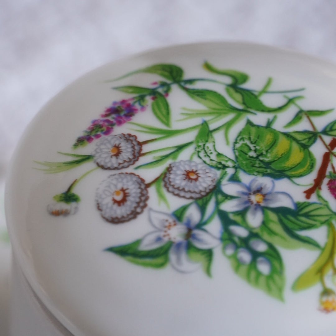 Tisanière "Violette" en porcelaine fleurie et son infusette