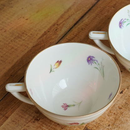 Tête-à-tête de tasses "Francine" en porcelaine fleurie et dorée de Limoges F.R.G