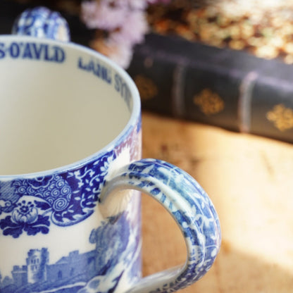 Mug "Aretha" à 3 anses en porcelaine anglaise aux paysages de campagne bleutés style Italien signé Spode Copeland (rare)