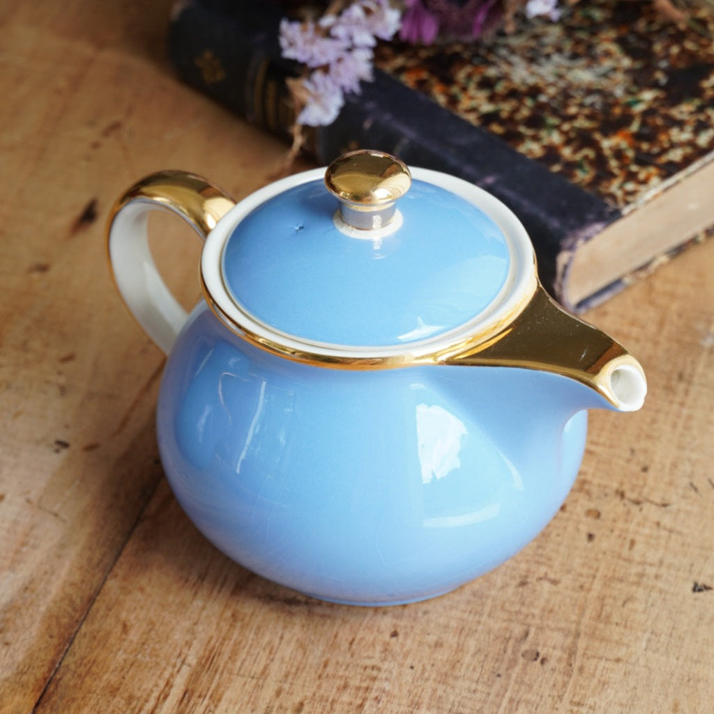 Service à thé ou à café solitaire "Fynn" en faïence allemande bleue et dorée Villeroy & Boch