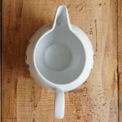 Pot à lait "Guiette" en porcelaine fleurie