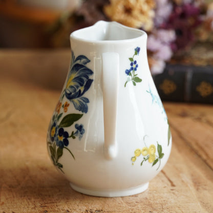 Pot à lait "Beate" en porcelaine allemande fleurie Kahla