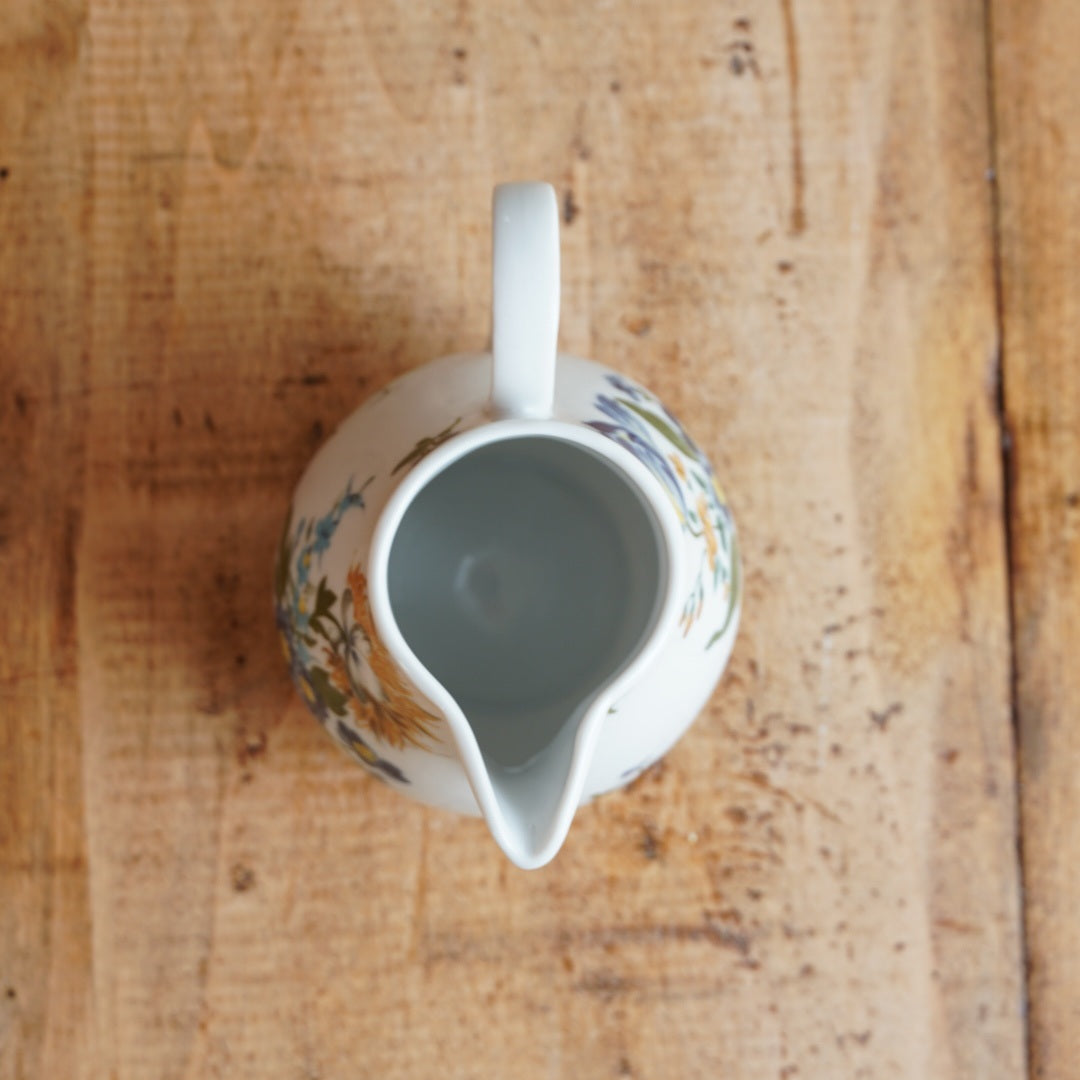 Pot à lait "Beate" en porcelaine allemande fleurie Kahla