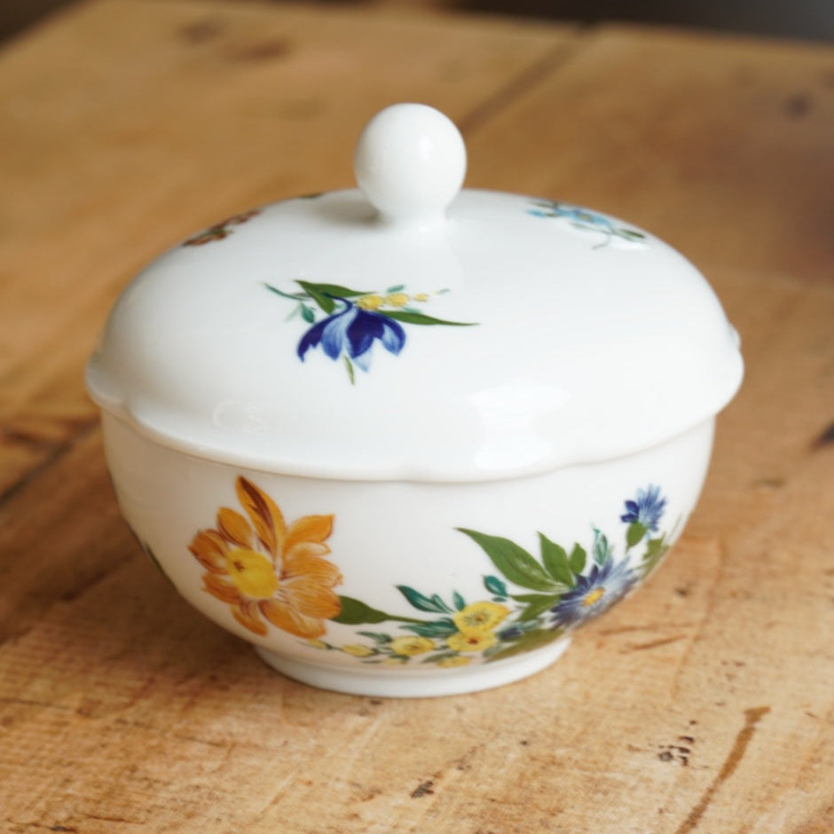 Sucrier "Beate" en porcelaine allemande fleurie Kahla