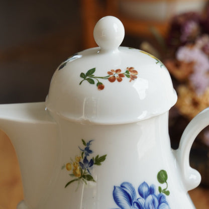 Théière ou cafetière "Beate" en porcelaine allemande fleurie colorée Kahla