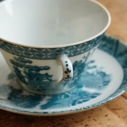 Ensemble de petites tasses "Ayamé" en porcelaine fine japonaise aux motifs bleutés (lot de 4)