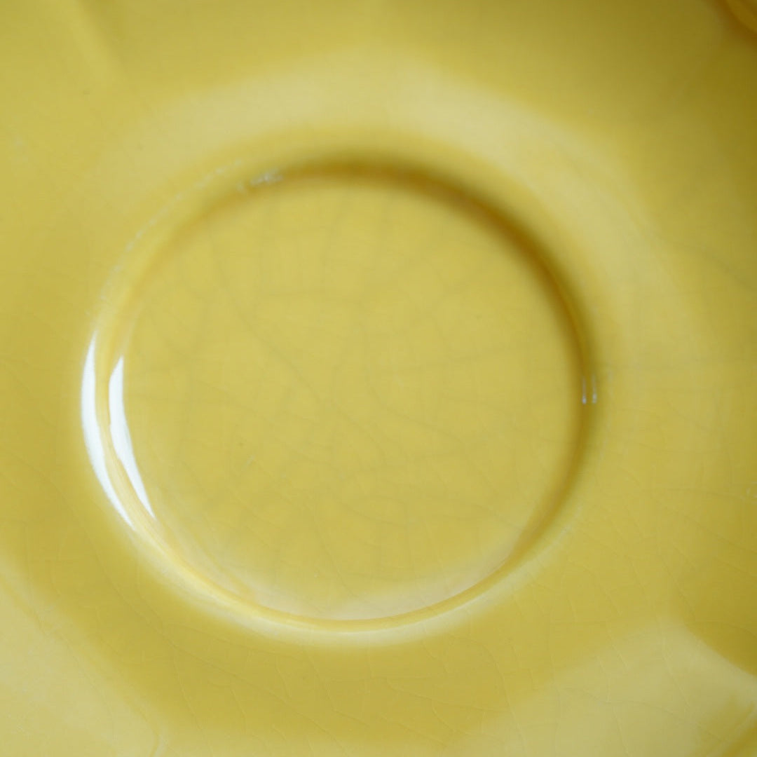 Ensemble de petites tasses bistrot "Ernelle" en porcelaine jaunes et dorées Yves Deshoulières Apilco (lot de 4) (rares)