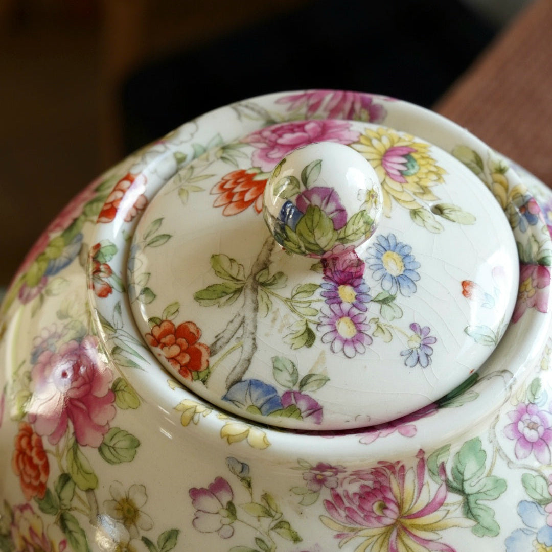 Théière "Emily" fleurie en céramique anglaise signée Heron Cross Pottery