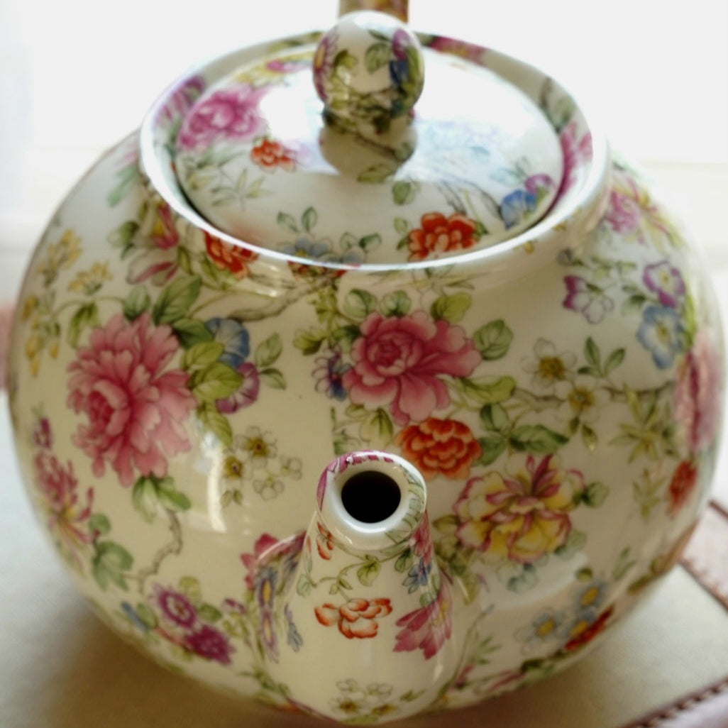 Théière "Emily" fleurie en céramique anglaise signée Heron Cross Pottery