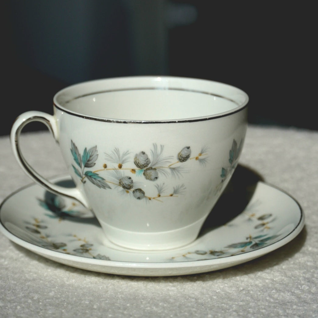 Tasse "Suzette" en porcelaine anglaise aux motifs d'automne