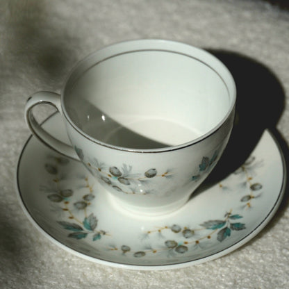 Tasse "Suzette" en porcelaine anglaise aux motifs d'automne