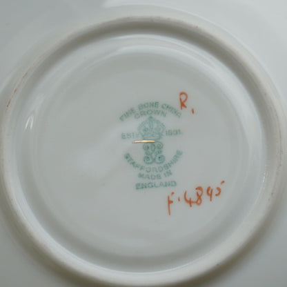 Service à thé "Merry" en porcelaine anglaise fleurie bleutée et dorée Crown Staffordshire