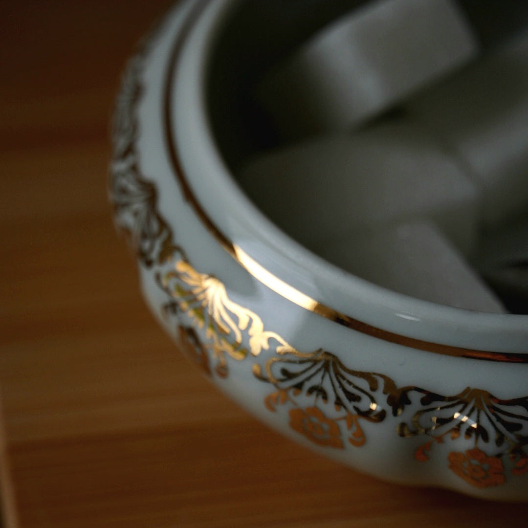 Sucrier / vide poche / boîte à bijoux "Victorien" en porcelaine de Limoges doré