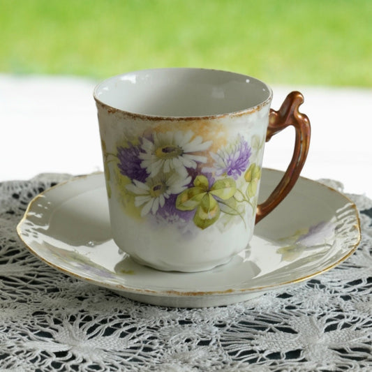 Petite tasse "purple" en porcelaine fleurie violacée