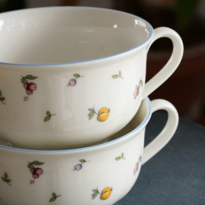 Tête à tête "Kutrun" de tasses à deux hanses en porcelaine allemande Winterling Bavaria